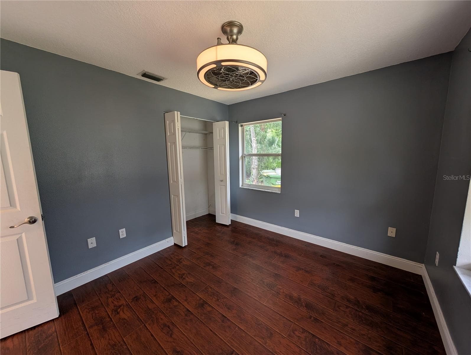 Condominium at 638 N JEFFERSON AVE #15, SARASOTA, photo 9 of 21
