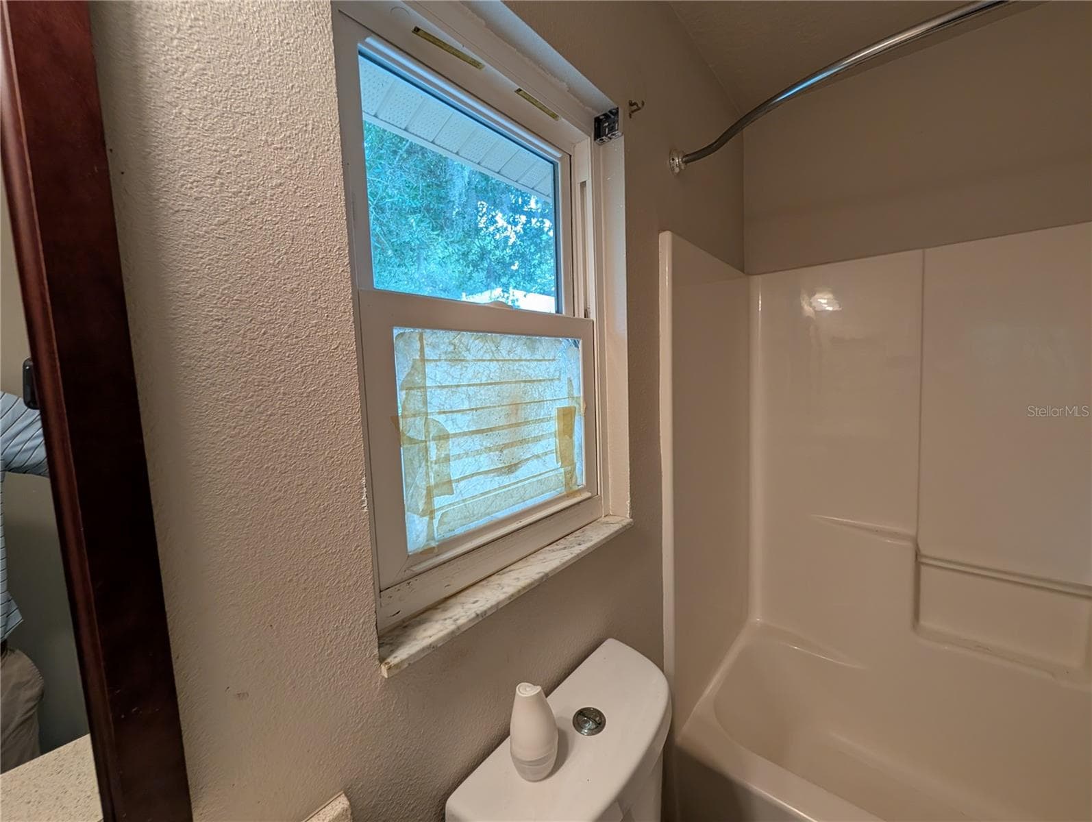 Condominium at 638 N JEFFERSON AVE #15, SARASOTA, photo 14 of 21