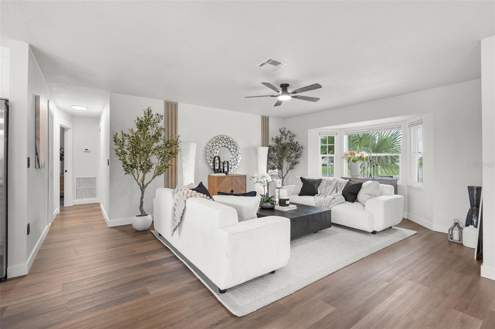 Single Family Residence at 30 OAKLAND HILLS CT, ROTONDA WEST, photo 8 of 65