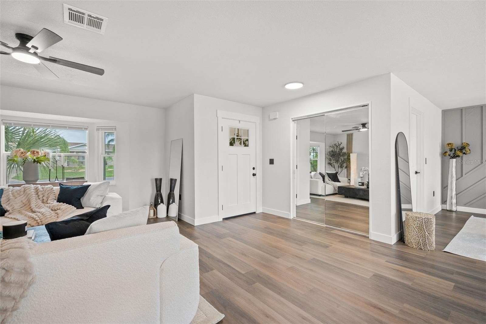 Single Family Residence at 30 OAKLAND HILLS CT, ROTONDA WEST, photo 10 of 65