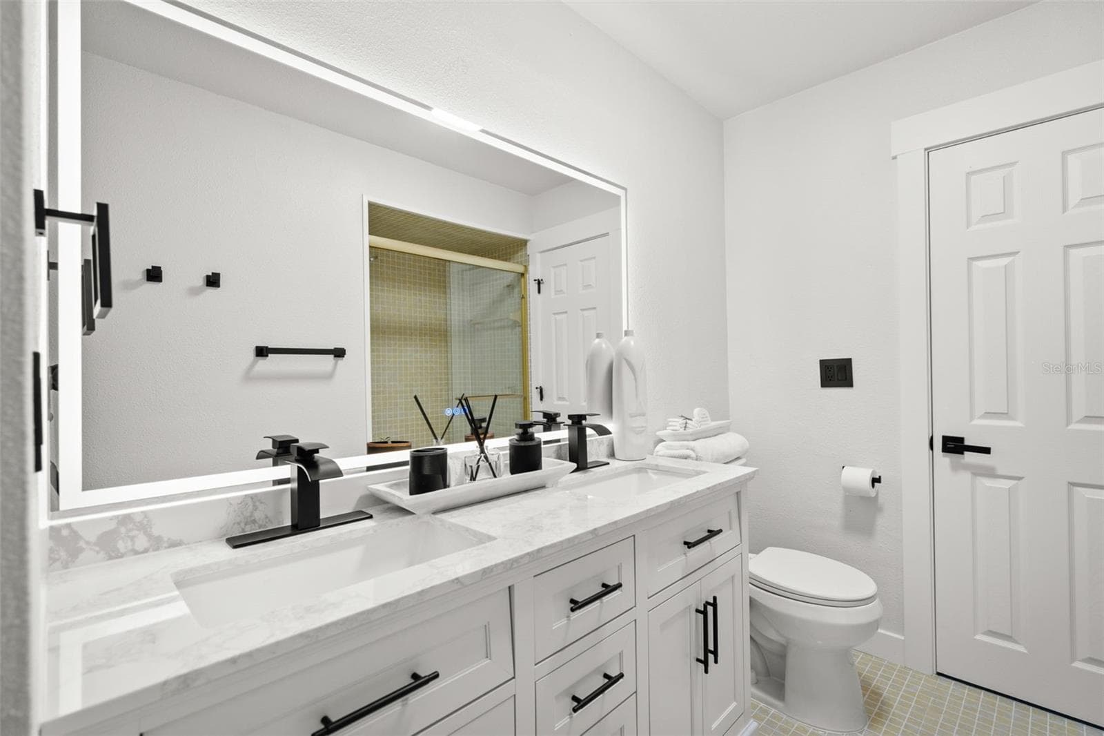 Single Family Residence at 30 OAKLAND HILLS CT, ROTONDA WEST, photo 44 of 65