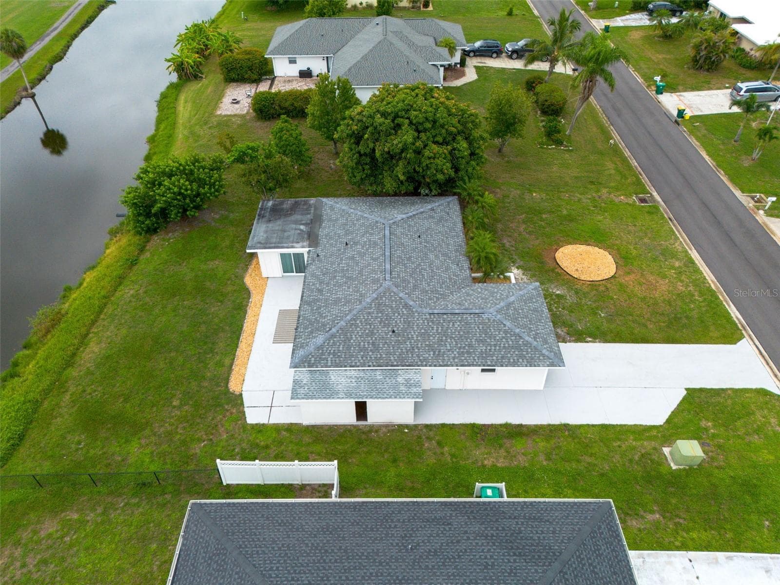 Single Family Residence at 30 OAKLAND HILLS CT, ROTONDA WEST, photo 60 of 65