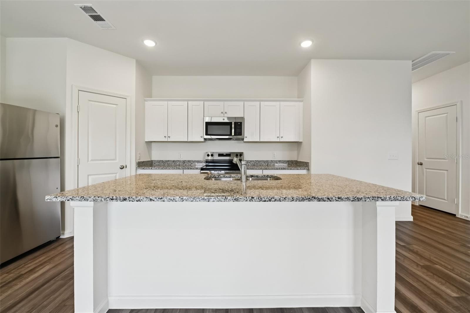 Single Family Residence at 1620 NORFOLK TRL, DELAND, photo 10 of 39