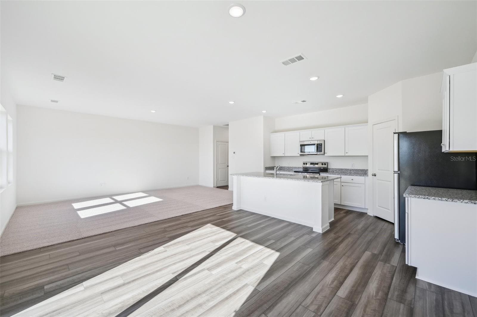 Single Family Residence at 1620 NORFOLK TRL, DELAND, photo 12 of 39
