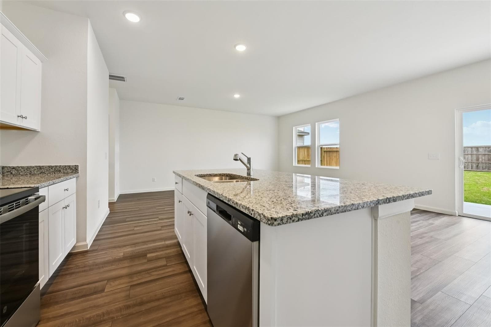 Single Family Residence at 1620 NORFOLK TRL, DELAND, photo 15 of 39