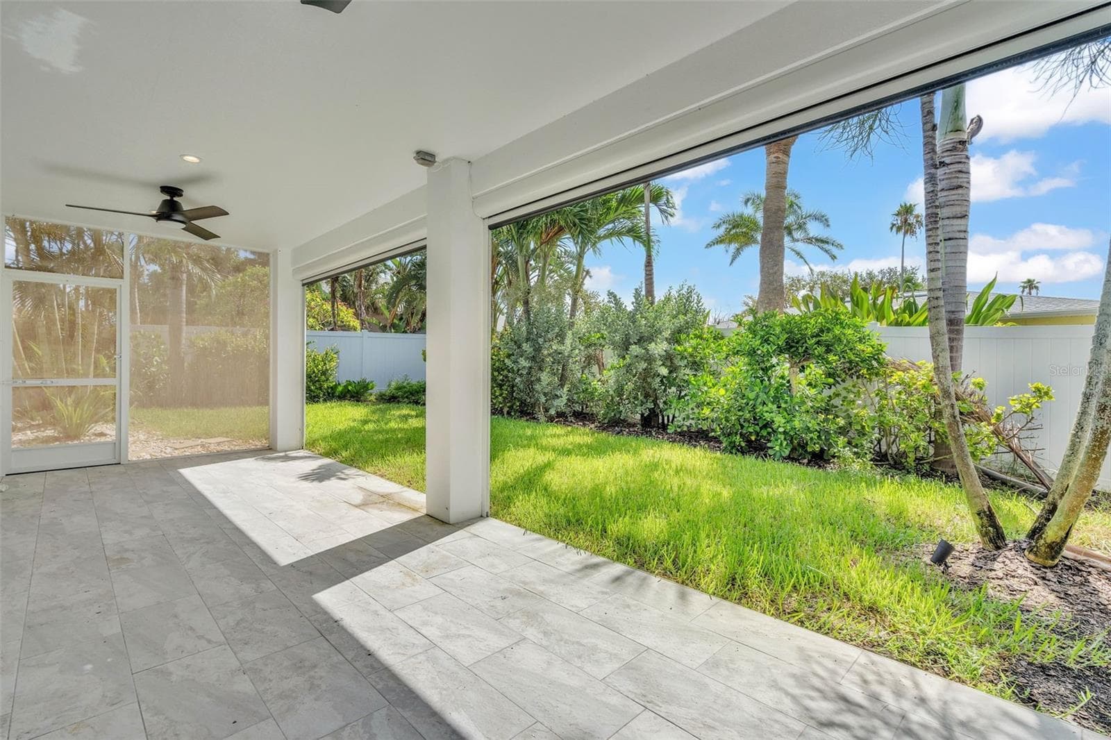 Single Family Residence at 965 BRUCE AVE, CLEARWATER BEACH, photo 28 of 33