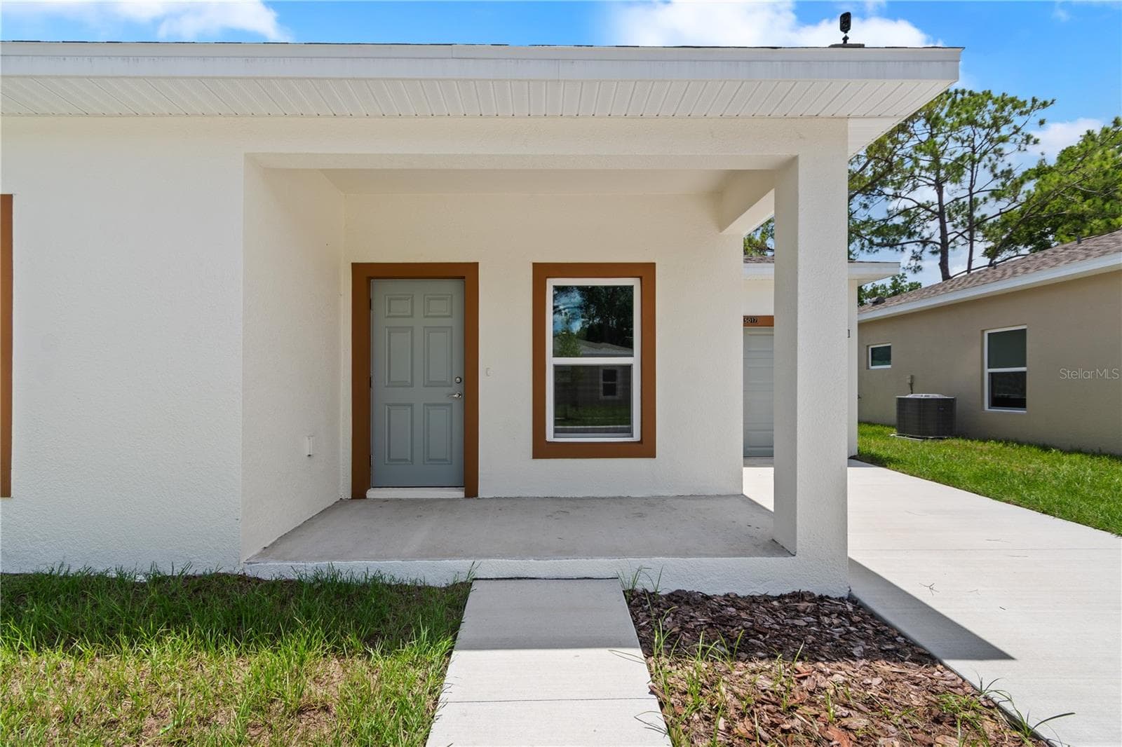 Single Family Residence at 5017 FINDERS CT, TAMPA, photo 4 of 40