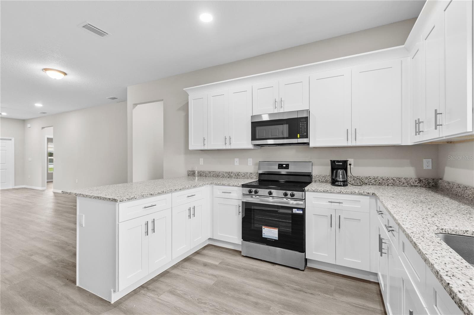 Single Family Residence at 5017 FINDERS CT, TAMPA, photo 12 of 40