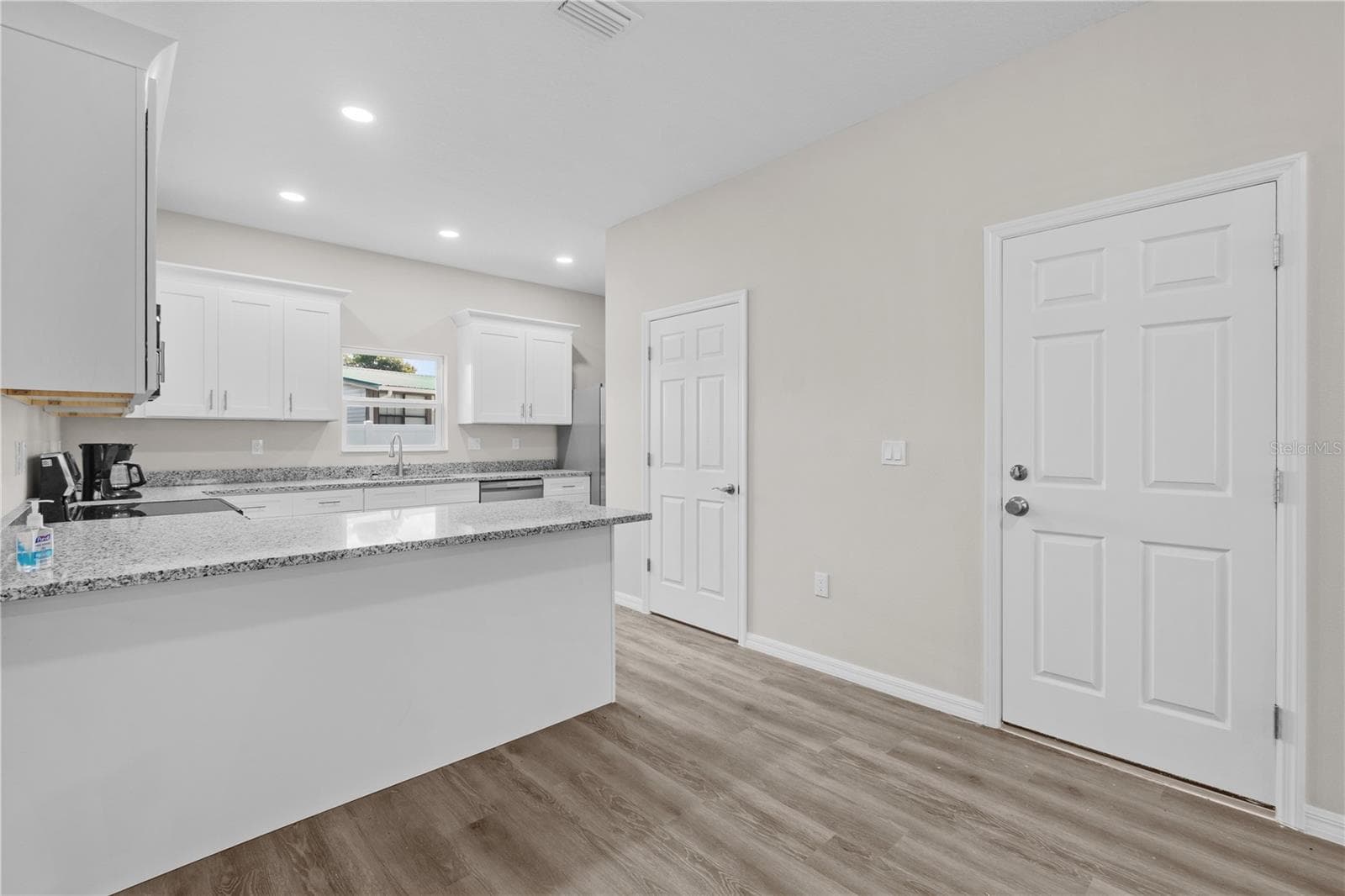 Single Family Residence at 5017 FINDERS CT, TAMPA, photo 16 of 40
