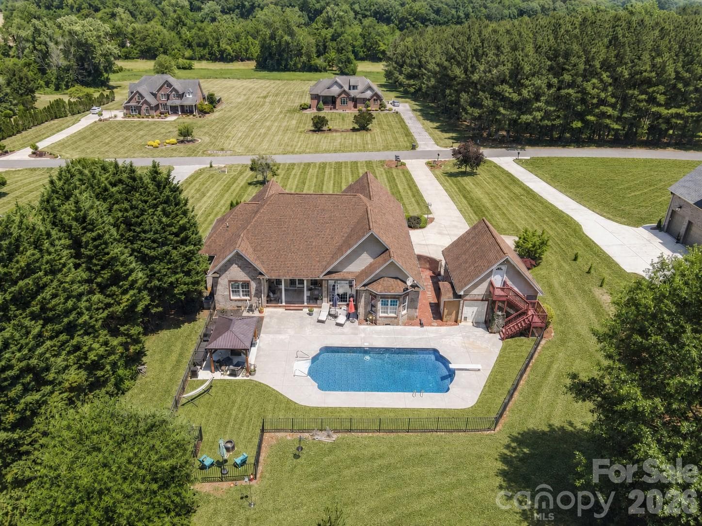 Expansive Private Backyard - Statesville