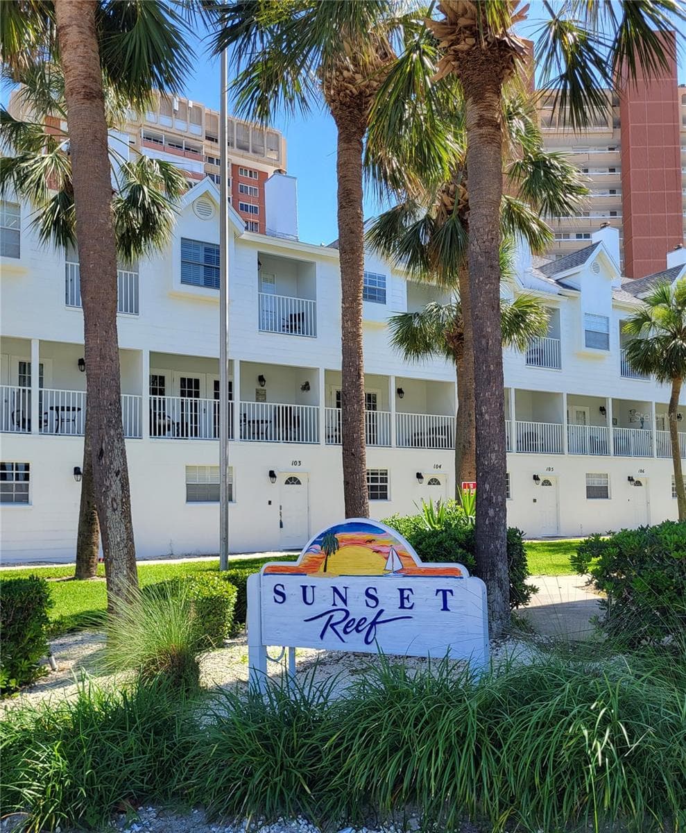 Condominium at 17960 GULF BLVD #101, REDINGTON SHORES, photo 3 of 15