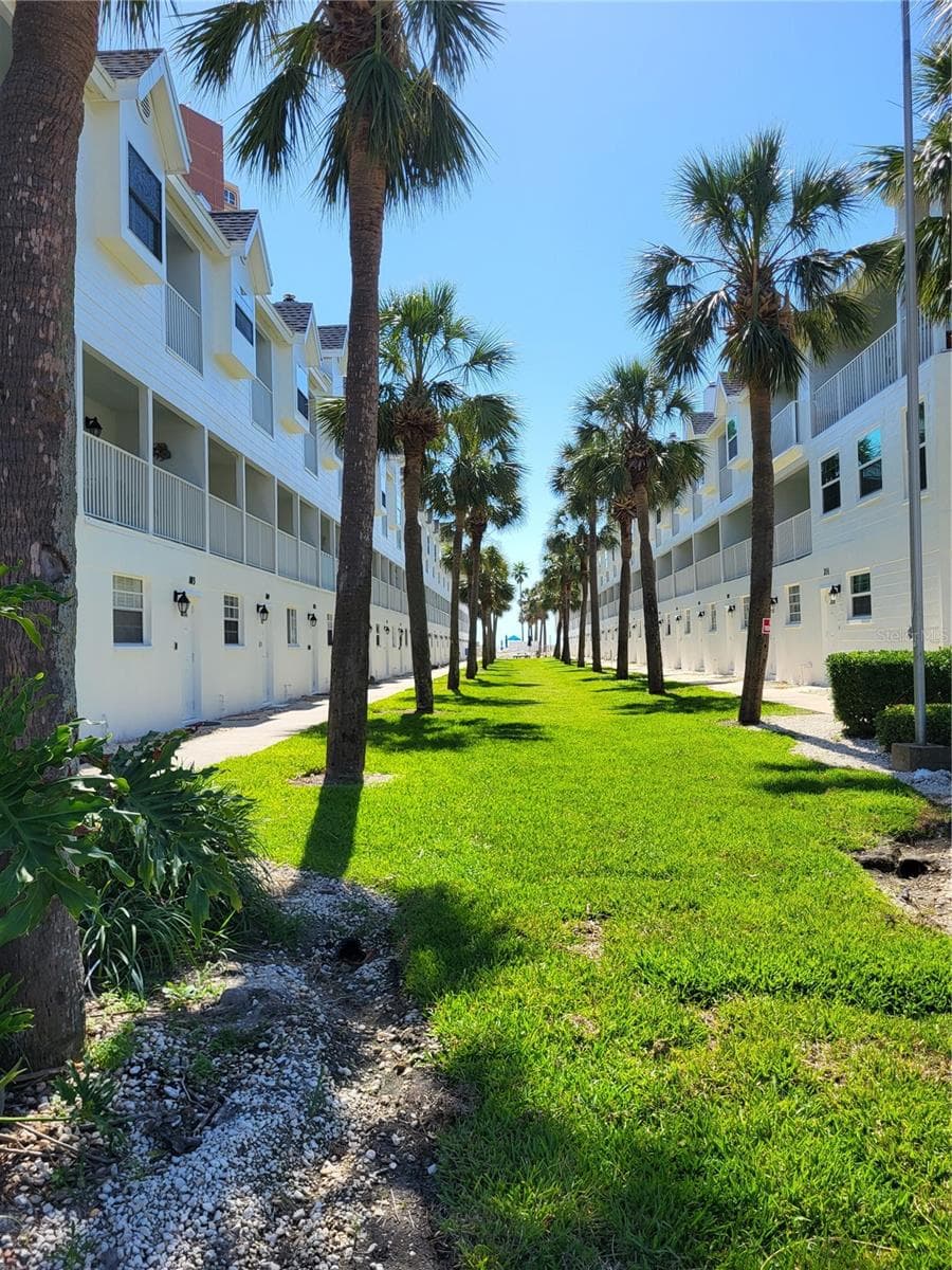 Condominium at 17960 GULF BLVD #101, REDINGTON SHORES, photo 6 of 15
