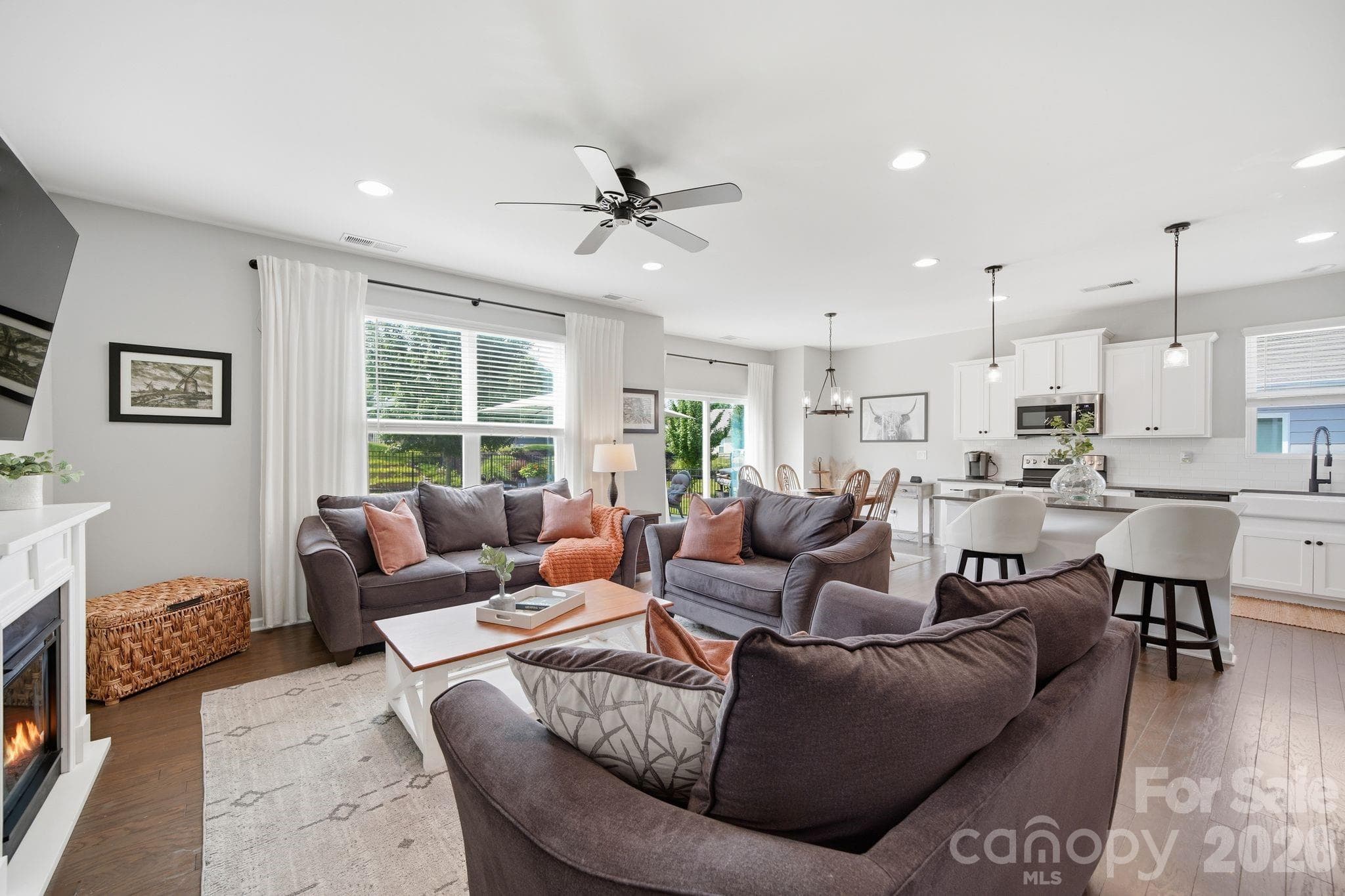 Single Family Residence at 6260 Swanport Road, Lancaster, photo 3 of 45