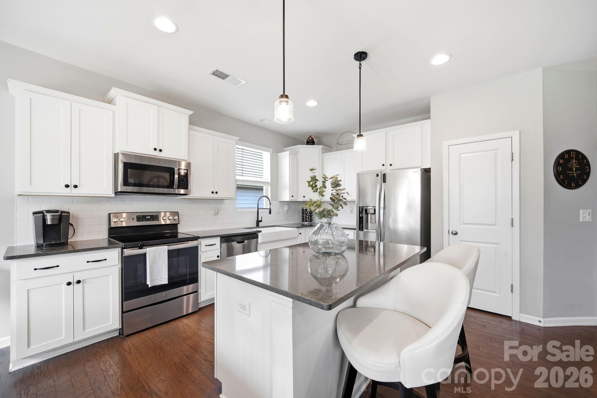 Single Family Residence at 6260 Swanport Road, Lancaster, photo 33 of 45
