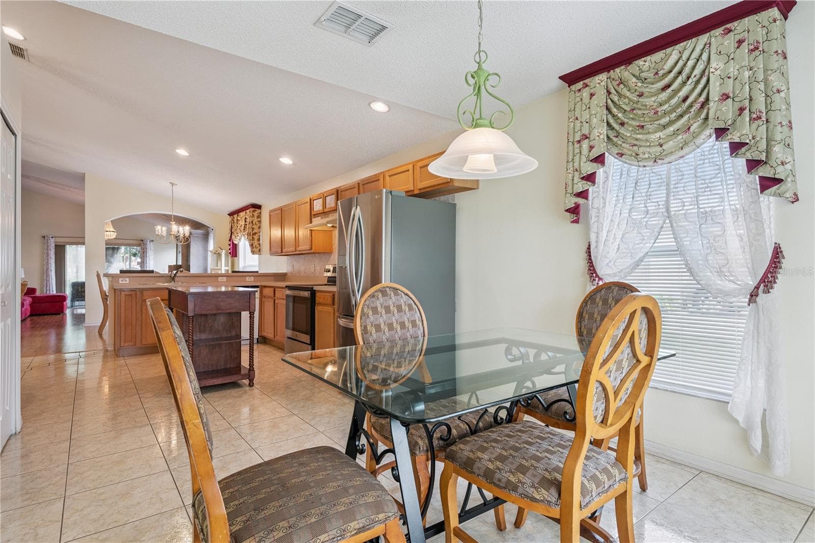 Single Family Residence at 663 MESILLA DR, KISSIMMEE, photo 11 of 34