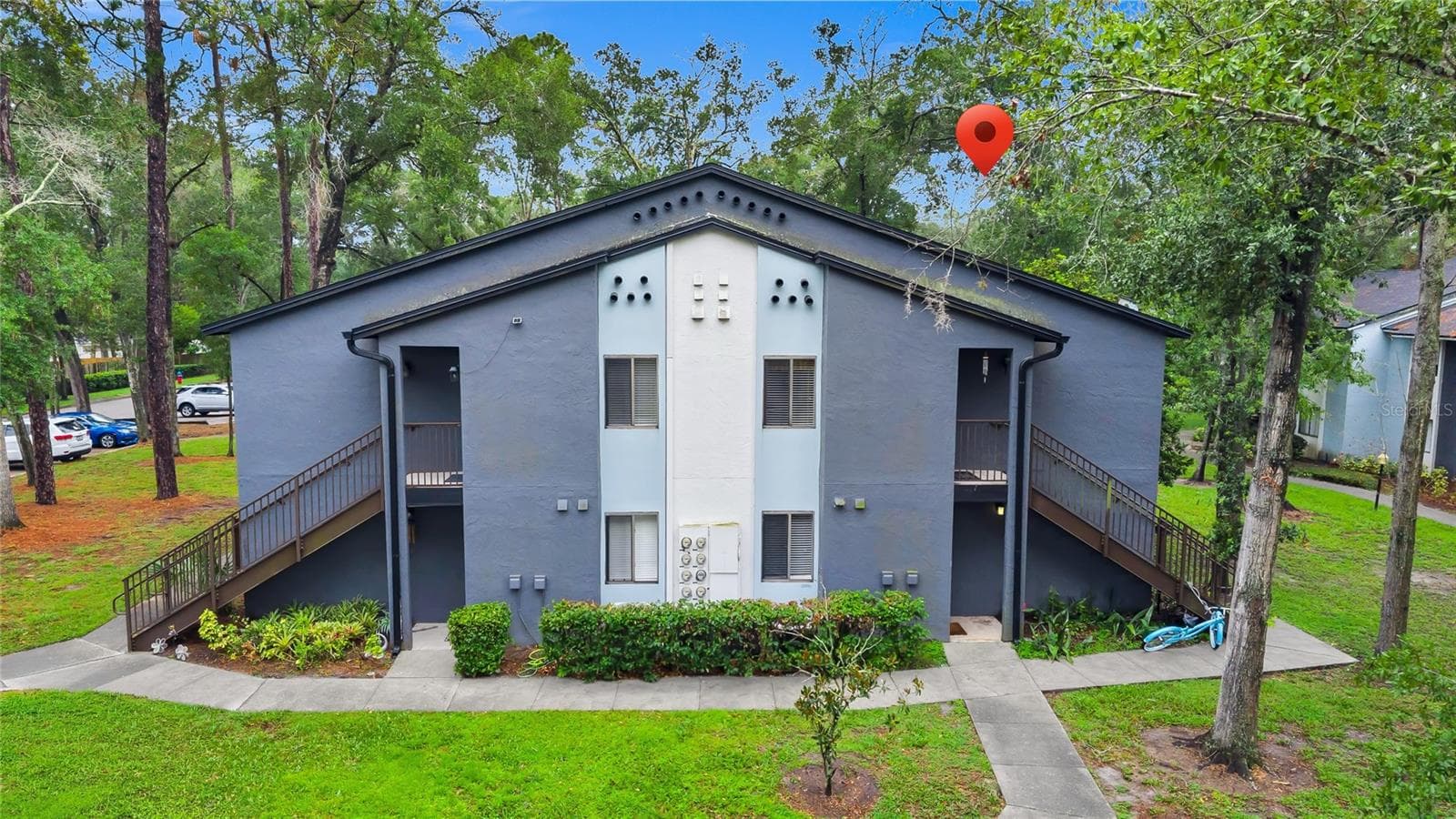202 RIVERBEND DR #103