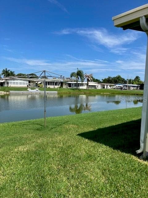 Manufactured Home at 3201 BREWSTER DR, HOLIDAY, photo 2 of 21