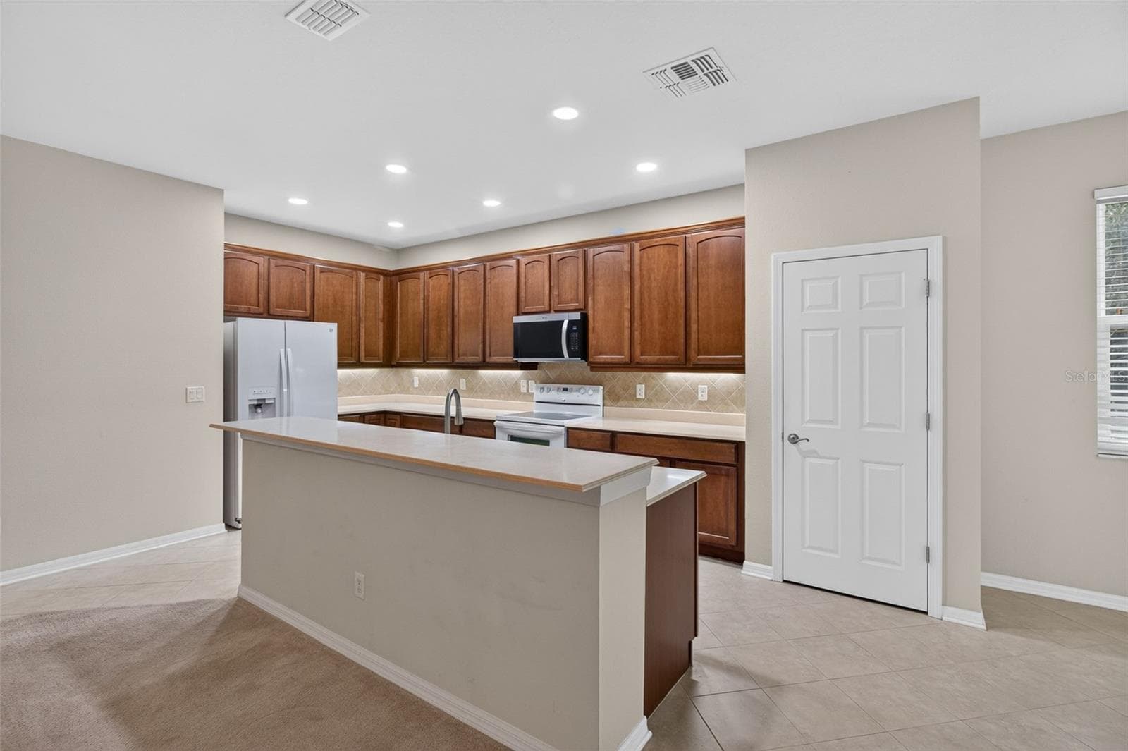 Kitchen another view - 11156 MERGANSER WAY, NEW PORT RICHEY