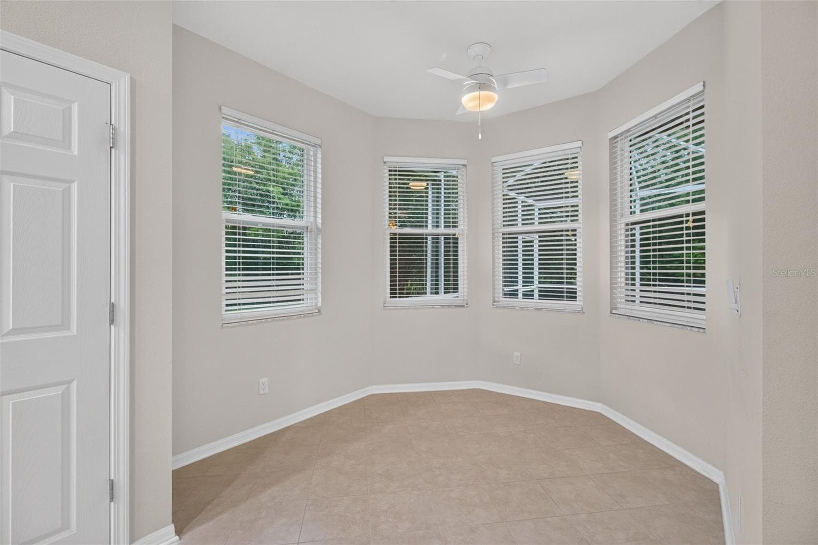 Dinette 9.8 x 9.9 - 11156 MERGANSER WAY, NEW PORT RICHEY