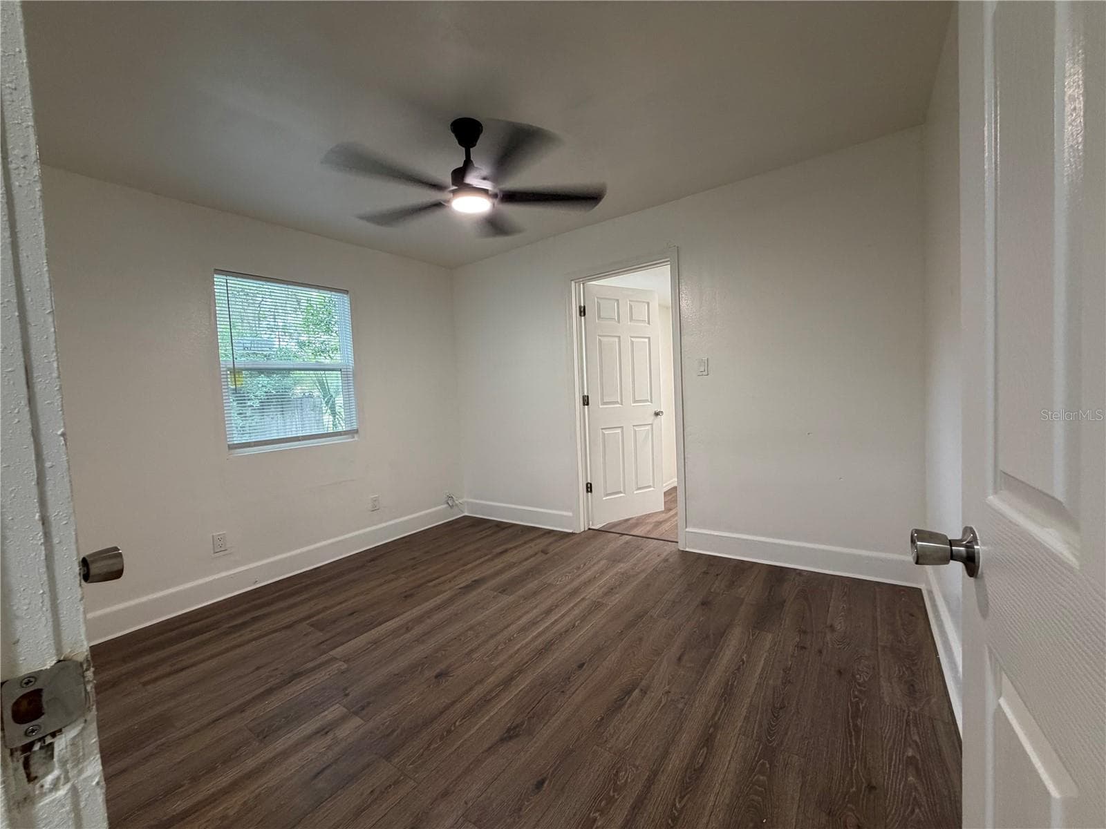 Master Bedroom - 233 S RHODES ST, MOUNT DORA