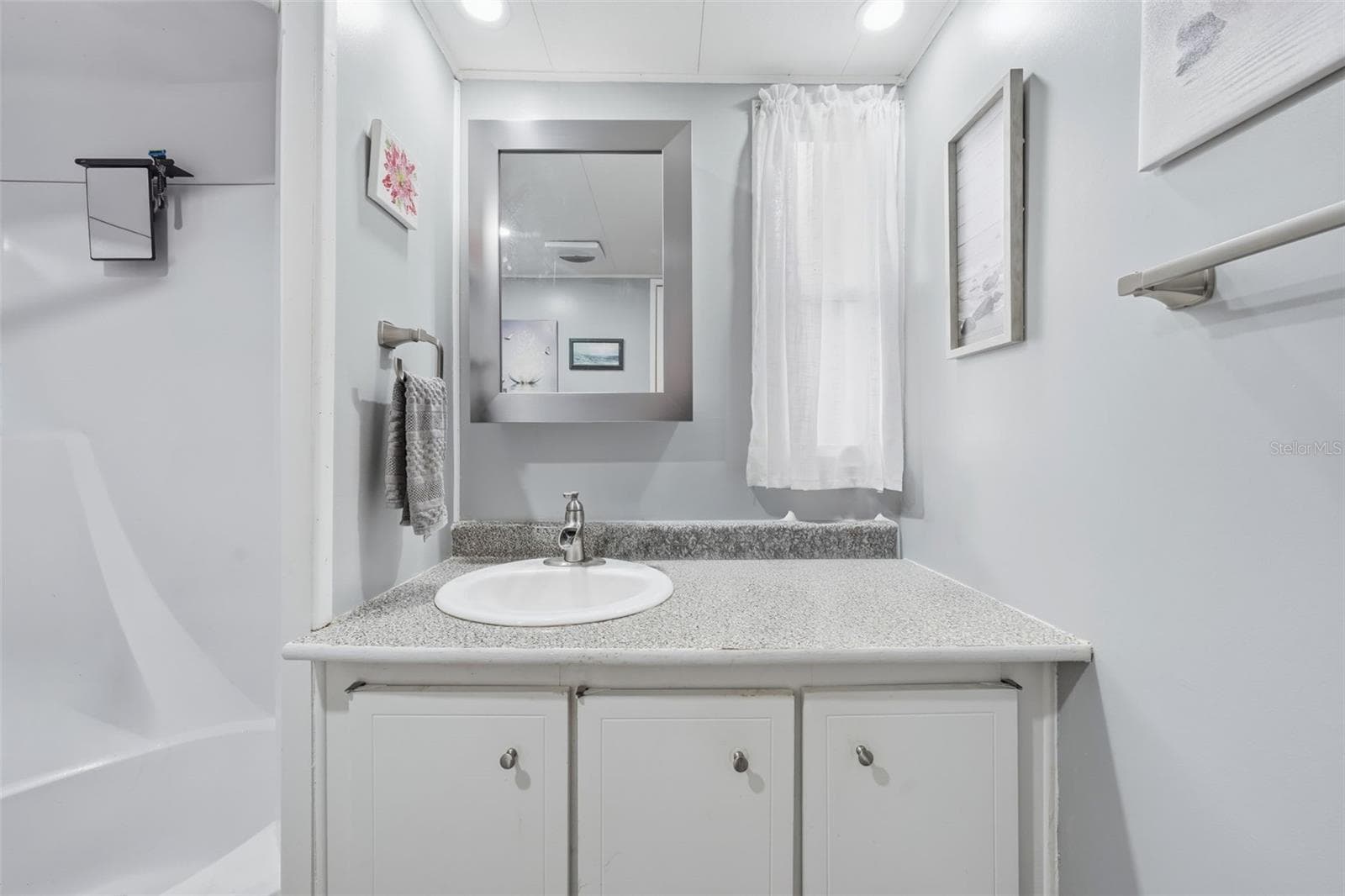 Mobile Home at 928 MORNINGVIEW DR, TAVARES, photo 33 of 63