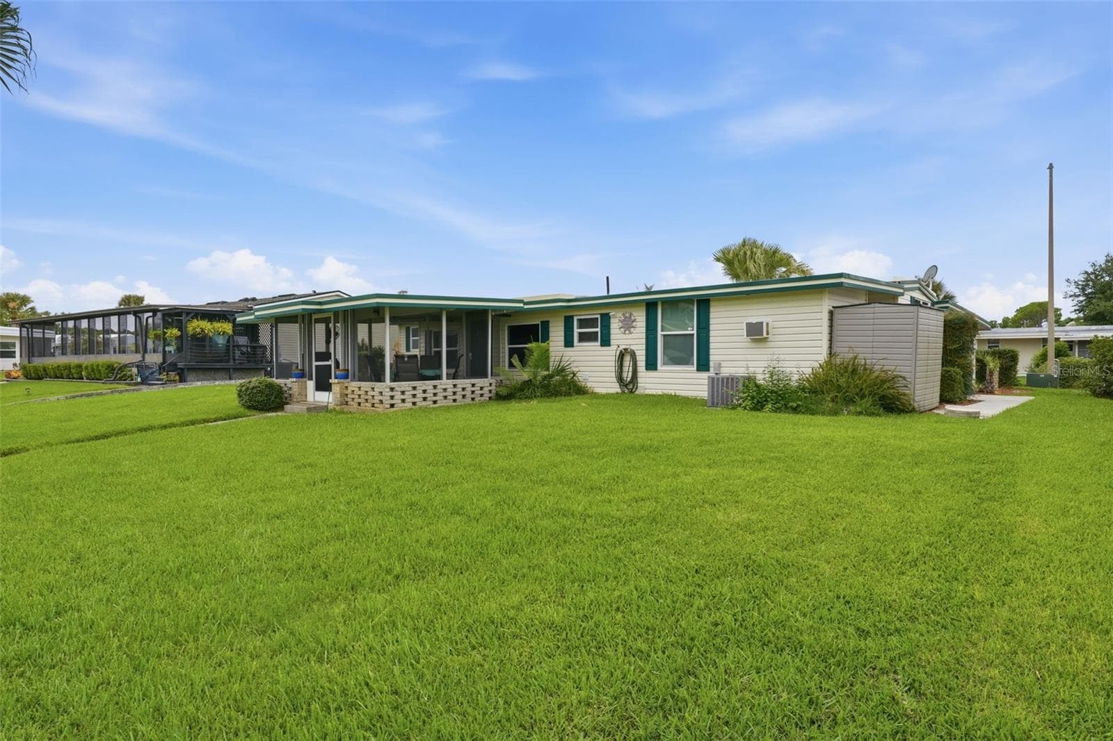 Mobile Home at 928 MORNINGVIEW DR, TAVARES, photo 48 of 63
