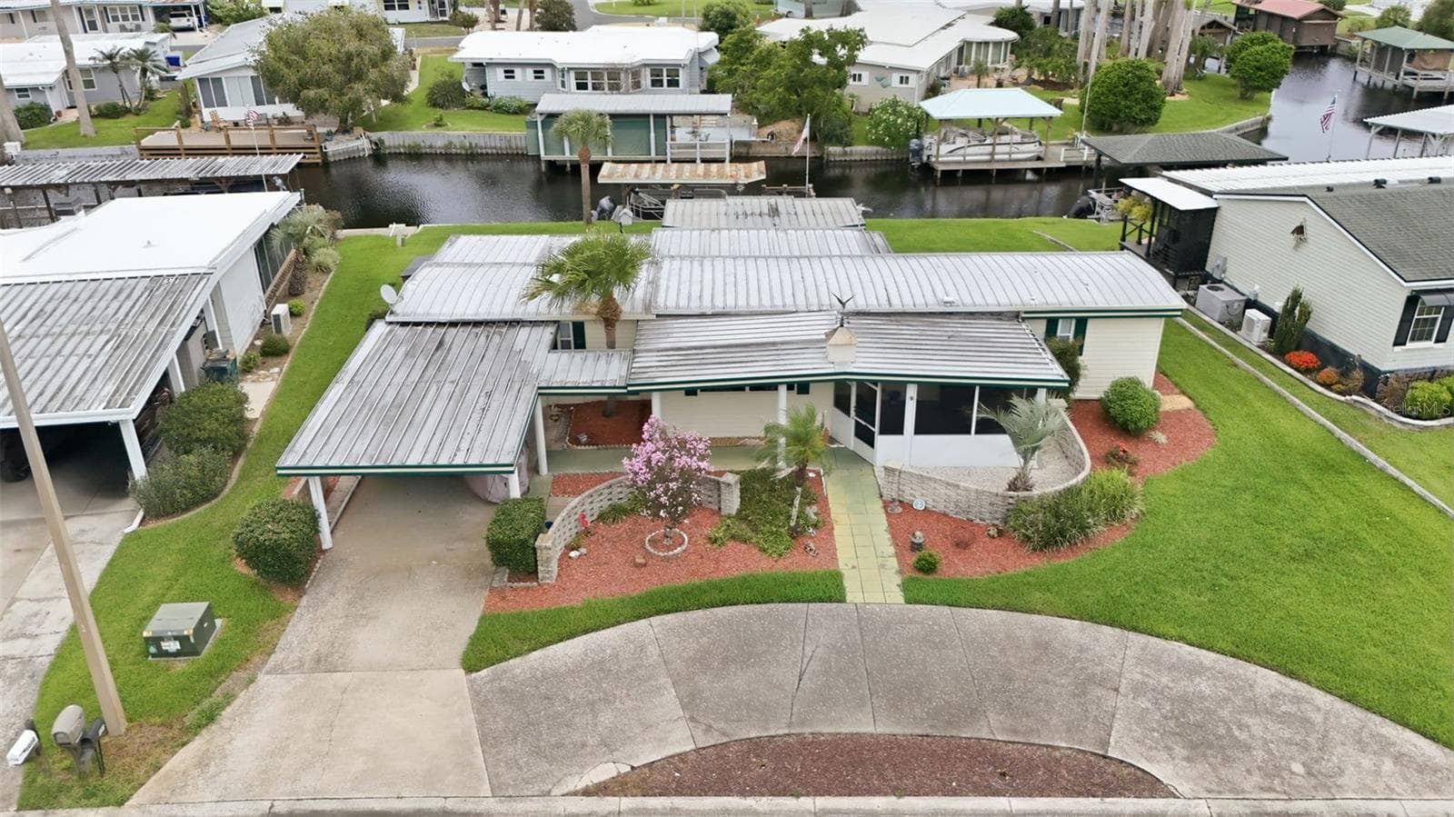 Mobile Home at 928 MORNINGVIEW DR, TAVARES, photo 53 of 63