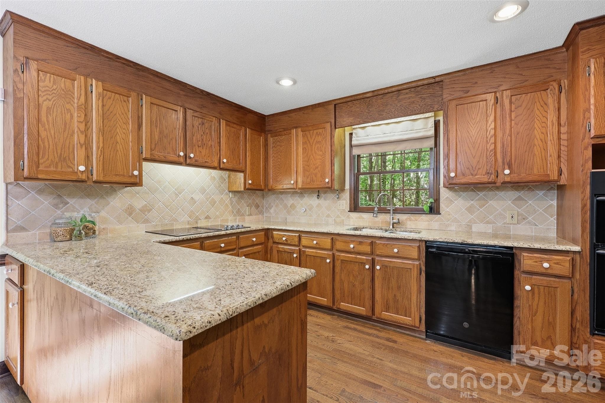 Single Family Residence at Fort Mill, photo 9 of 47