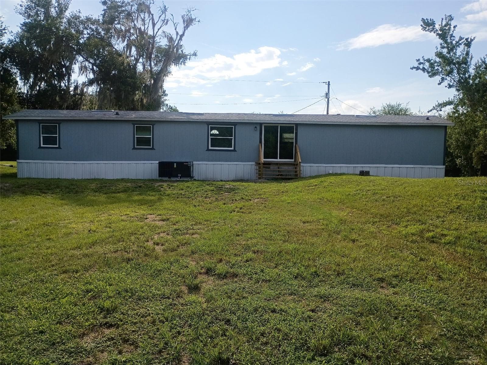 Manufactured Home at 11441 KO DR, LAKELAND, photo 9 of 25