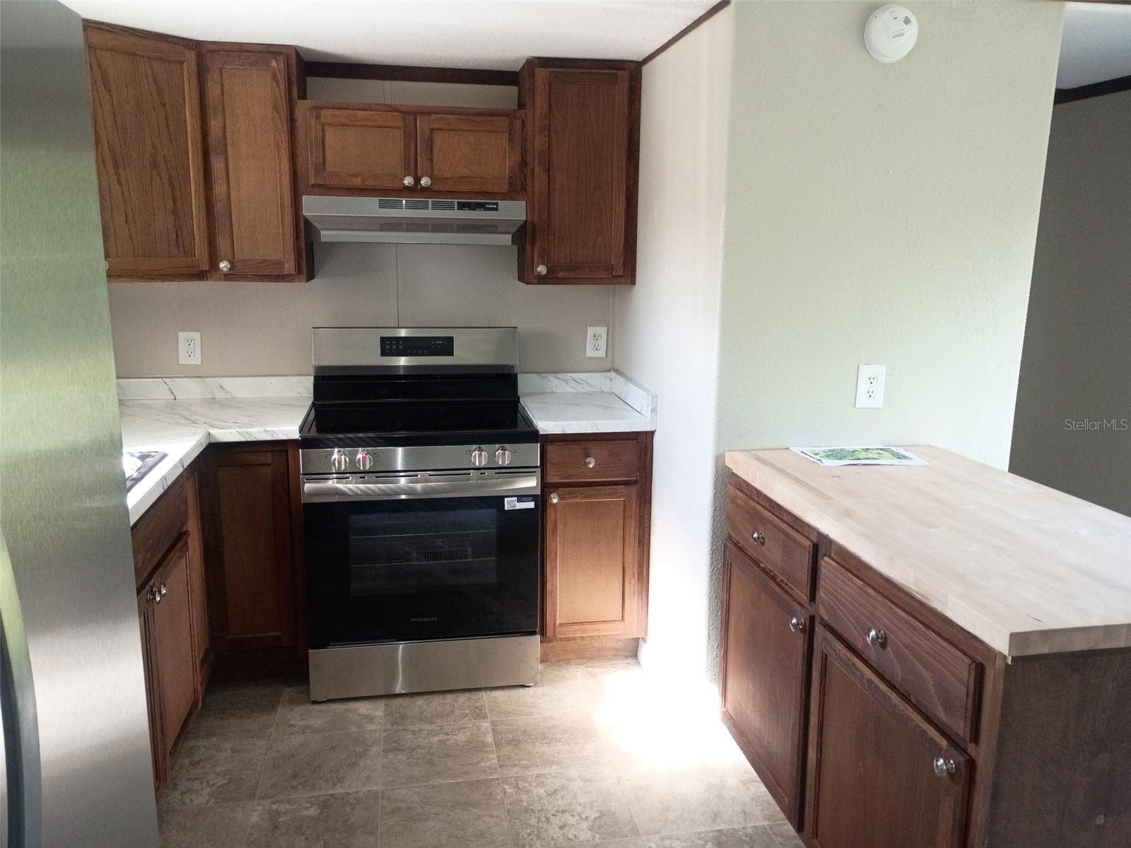 Manufactured Home at 11441 KO DR, LAKELAND, photo 21 of 25