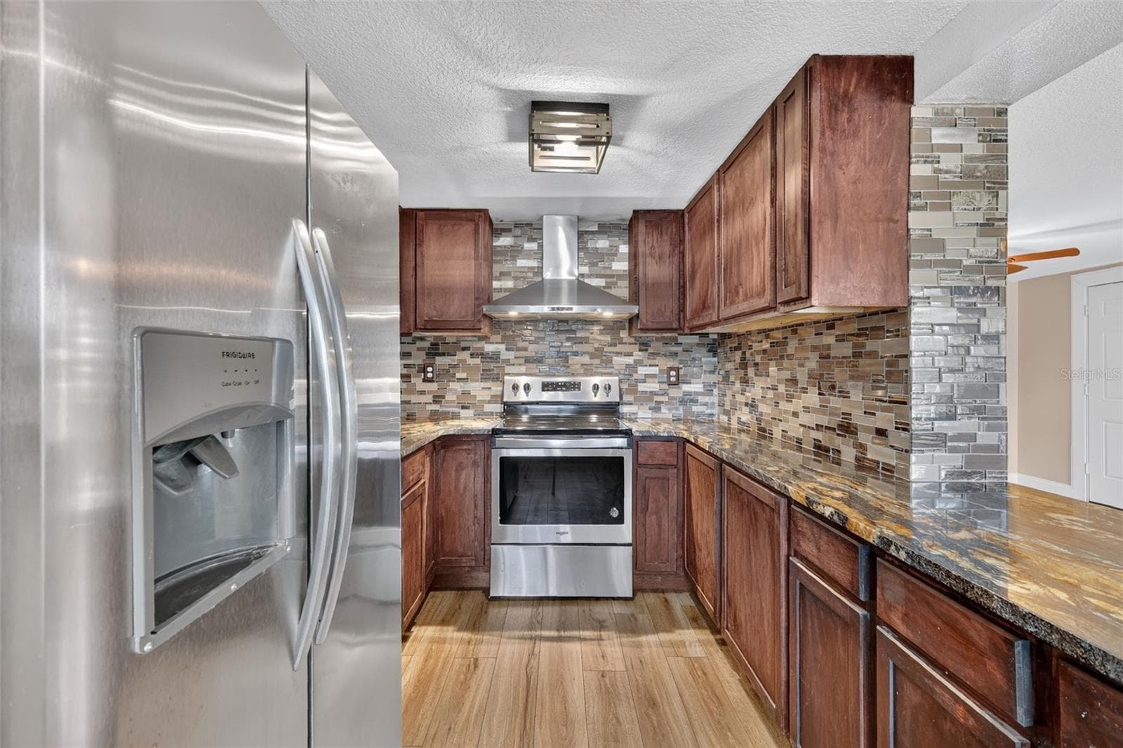 Single Family Residence at 1111 DORA AVE, TAVARES, photo 11 of 34
