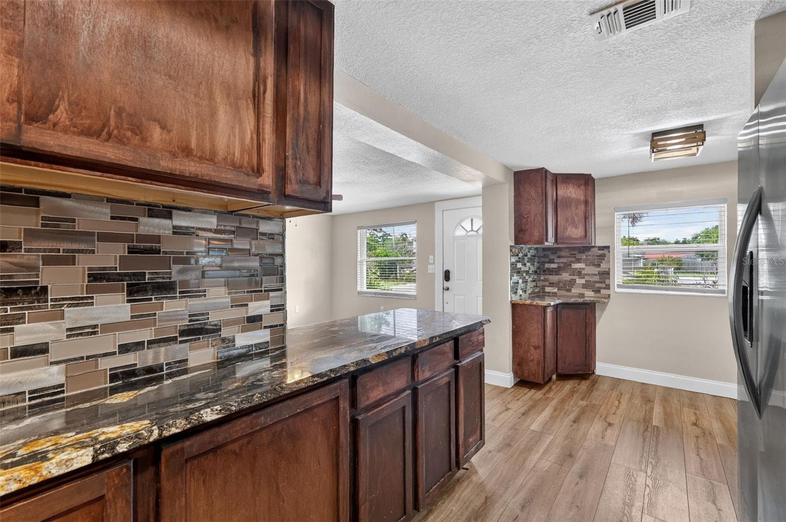 Single Family Residence at 1111 DORA AVE, TAVARES, photo 13 of 34