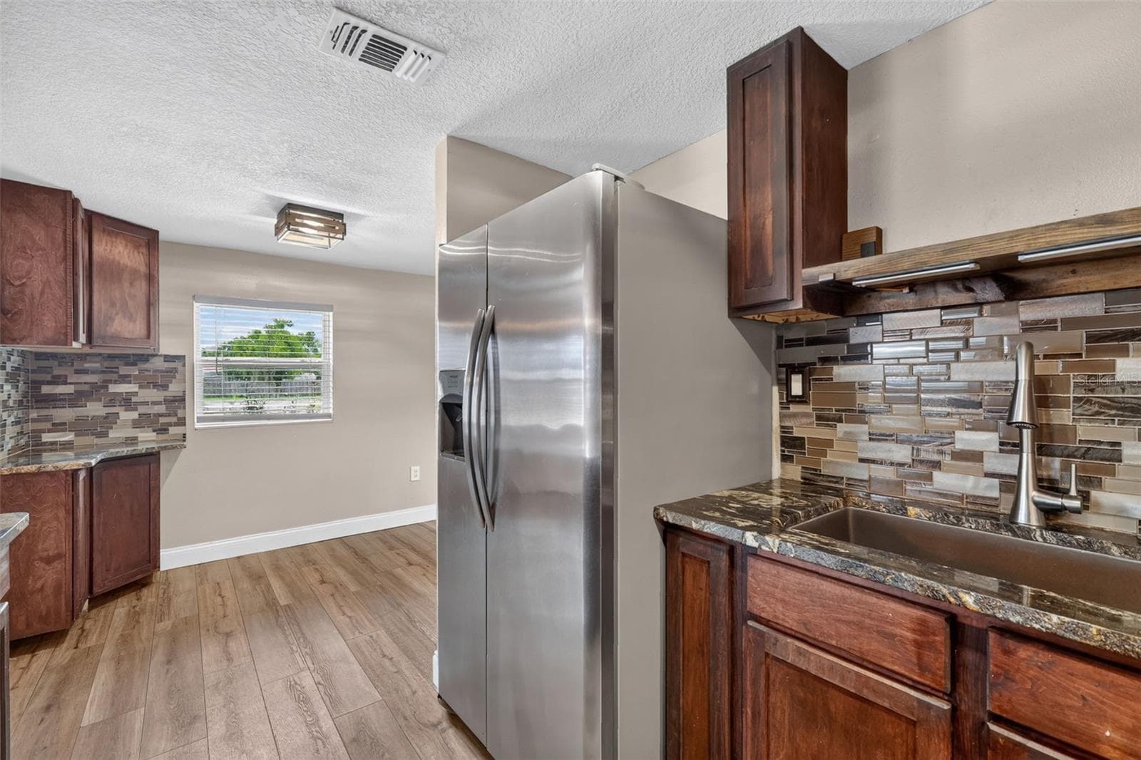 Single Family Residence at 1111 DORA AVE, TAVARES, photo 14 of 34