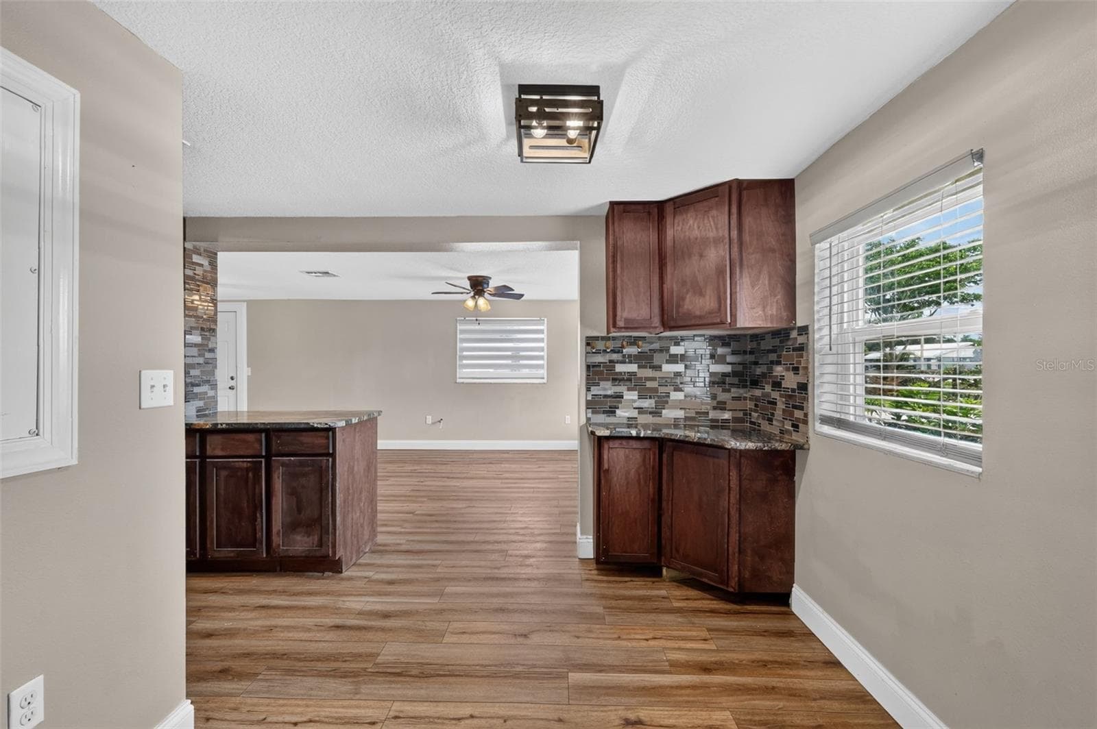 Single Family Residence at 1111 DORA AVE, TAVARES, photo 16 of 34