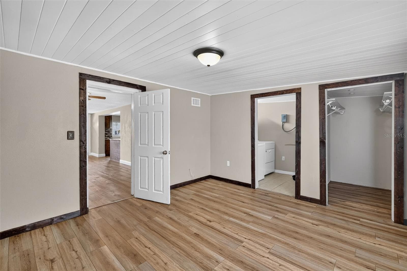 Single Family Residence at 1111 DORA AVE, TAVARES, photo 22 of 34