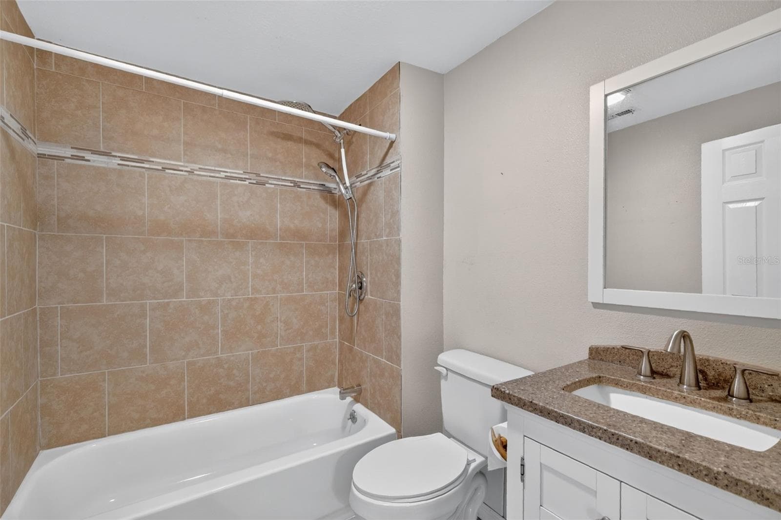 Single Family Residence at 1111 DORA AVE, TAVARES, photo 24 of 34