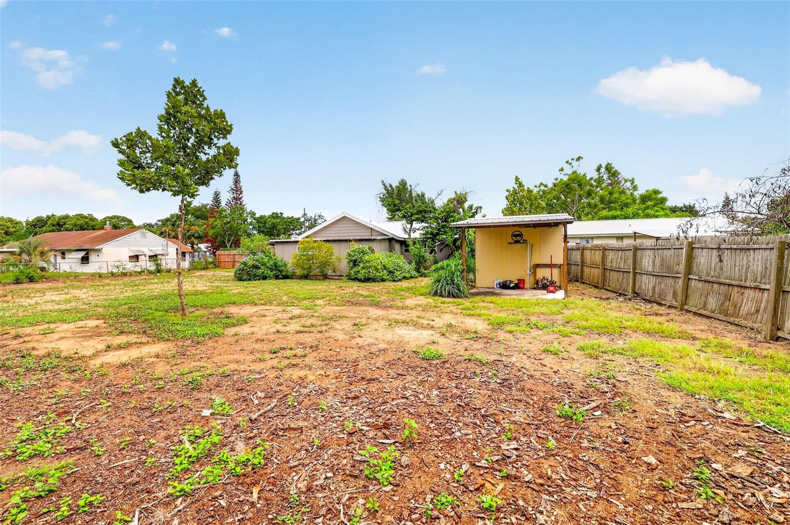 Single Family Residence at 1111 DORA AVE, TAVARES, photo 29 of 34