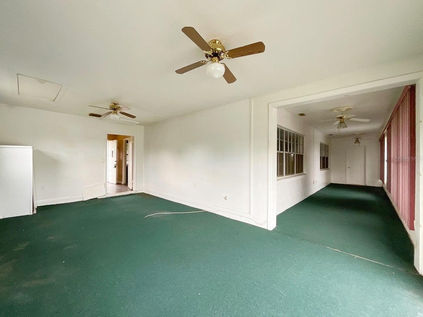 Single Family Residence at 603 W OCALA ST, UMATILLA, photo 8 of 26