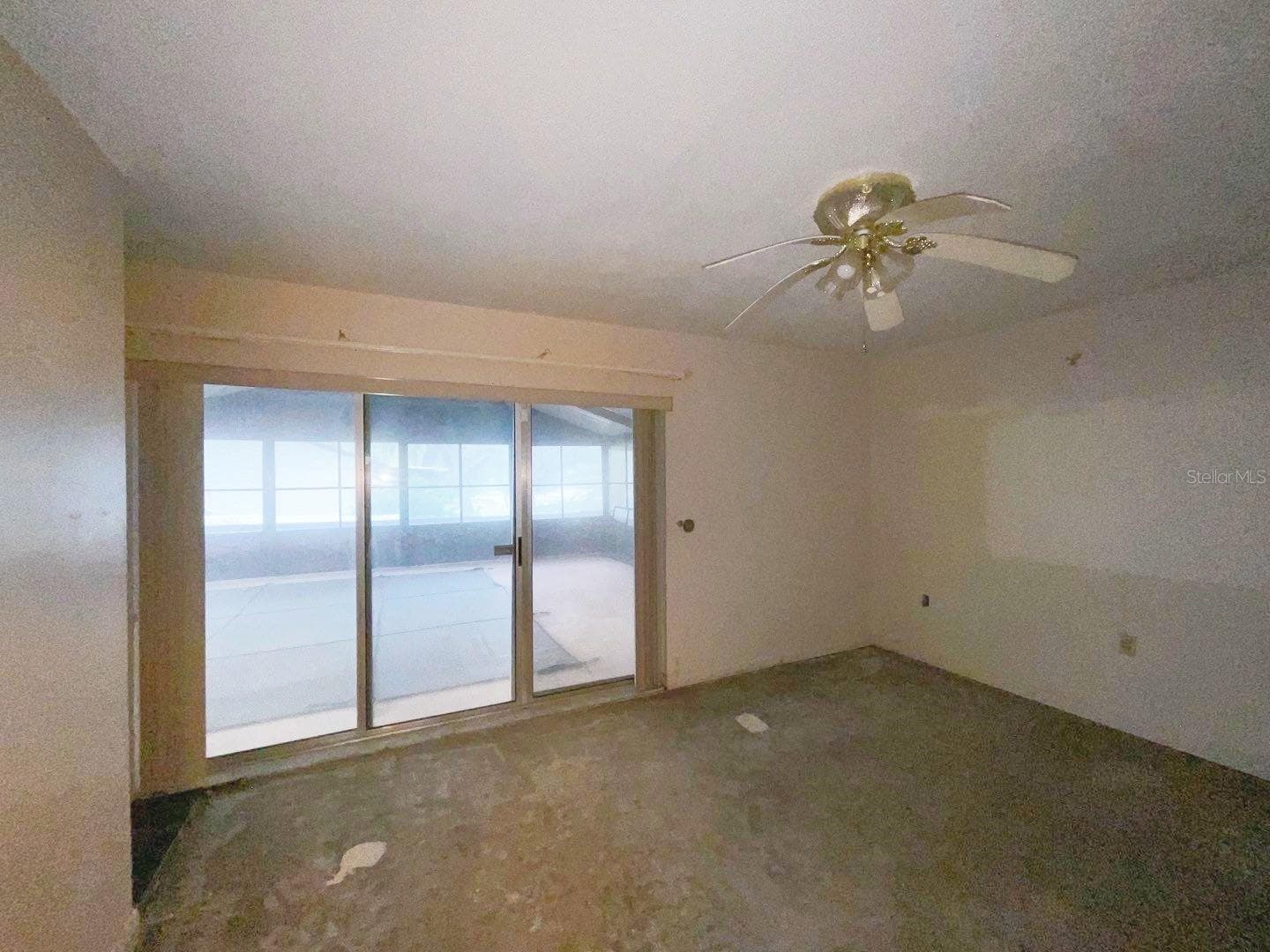 Single Family Residence at 603 W OCALA ST, UMATILLA, photo 12 of 26