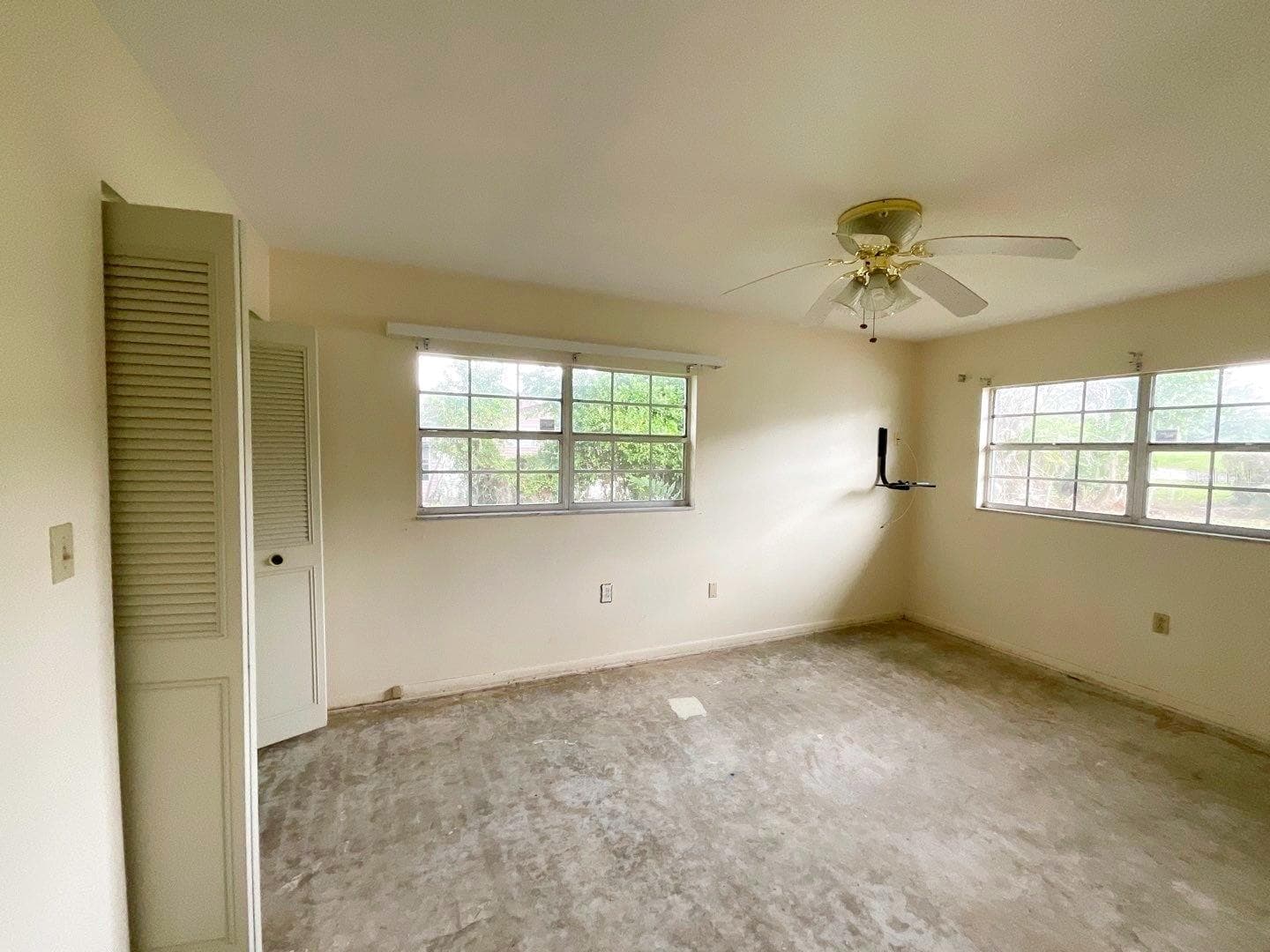 Single Family Residence at 603 W OCALA ST, UMATILLA, photo 17 of 26