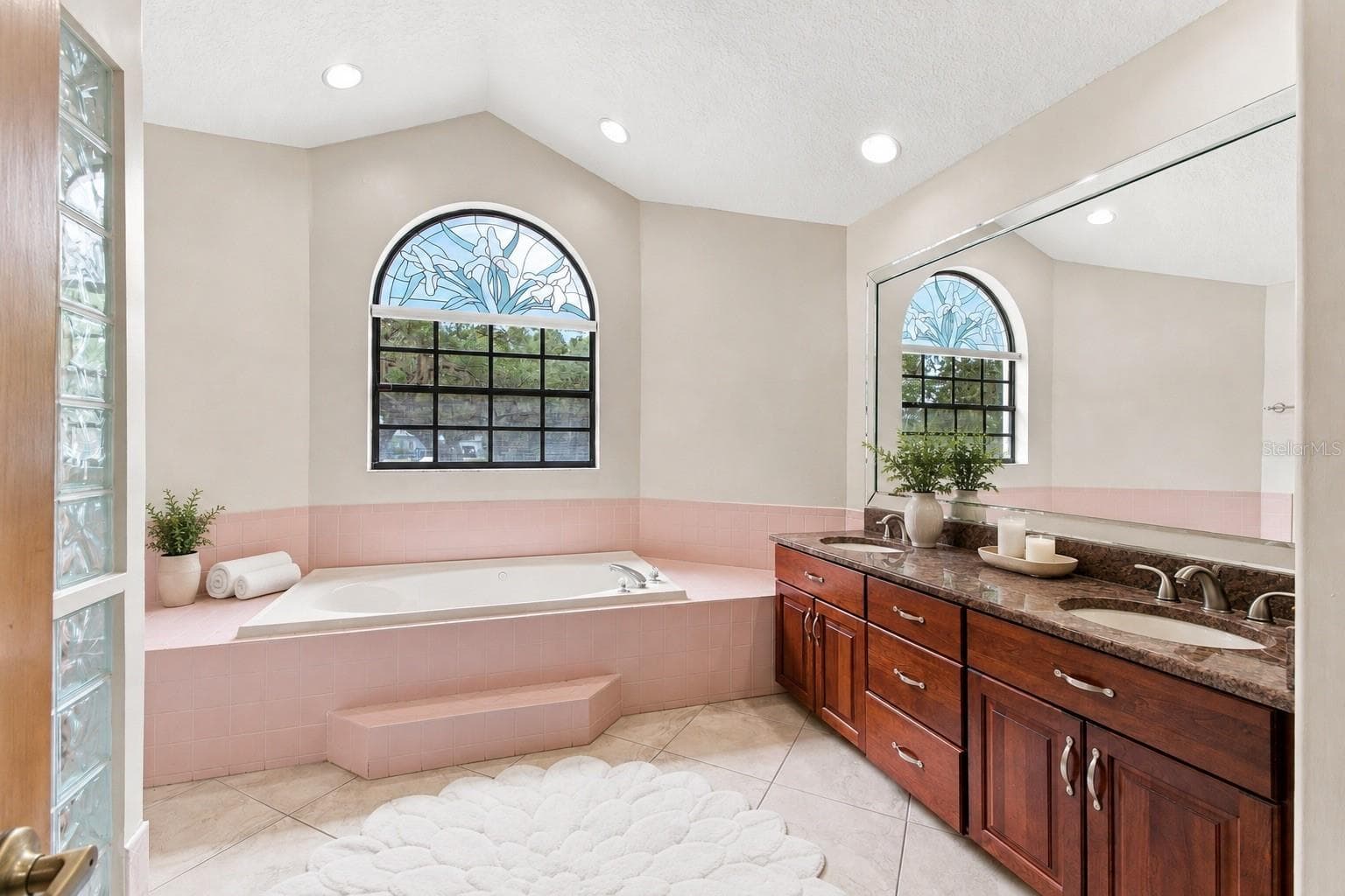 Primary bathroom - 10307 WATERS EDGE CT, WEEKI WACHEE