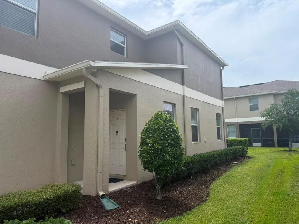Townhouse at 15222 HARRINGTON COVE DR, ORLANDO, photo 2 of 14
