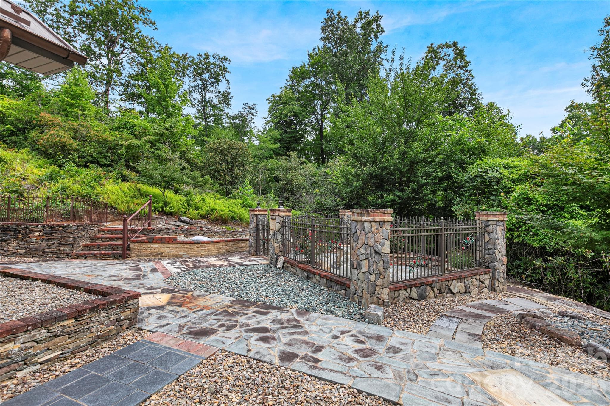 Lady Bug Garden with its iron fences, stone columns and pathways! This place is special.! Sit and read, enjoy the solitude and the natural surroundings! So many possibilities for what can be done in this unique little sanctuary! - 275 Hubbard Hollow Road, Rosman