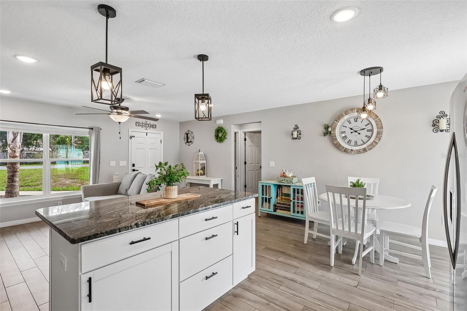 Single Family Residence at 12020 VIRGINIA DR, LEESBURG, photo 11 of 35