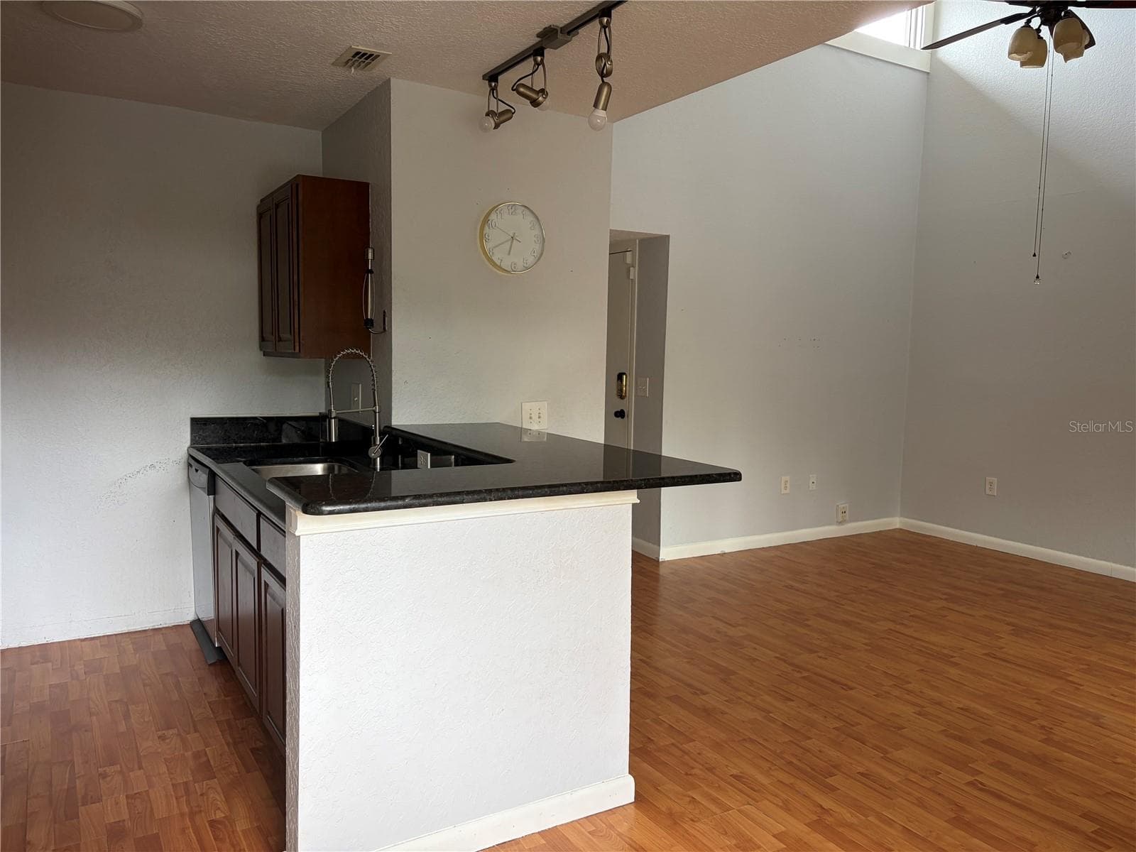 Condominium at 5926 PEREGRINE AVE #A13, ORLANDO, photo 5 of 17