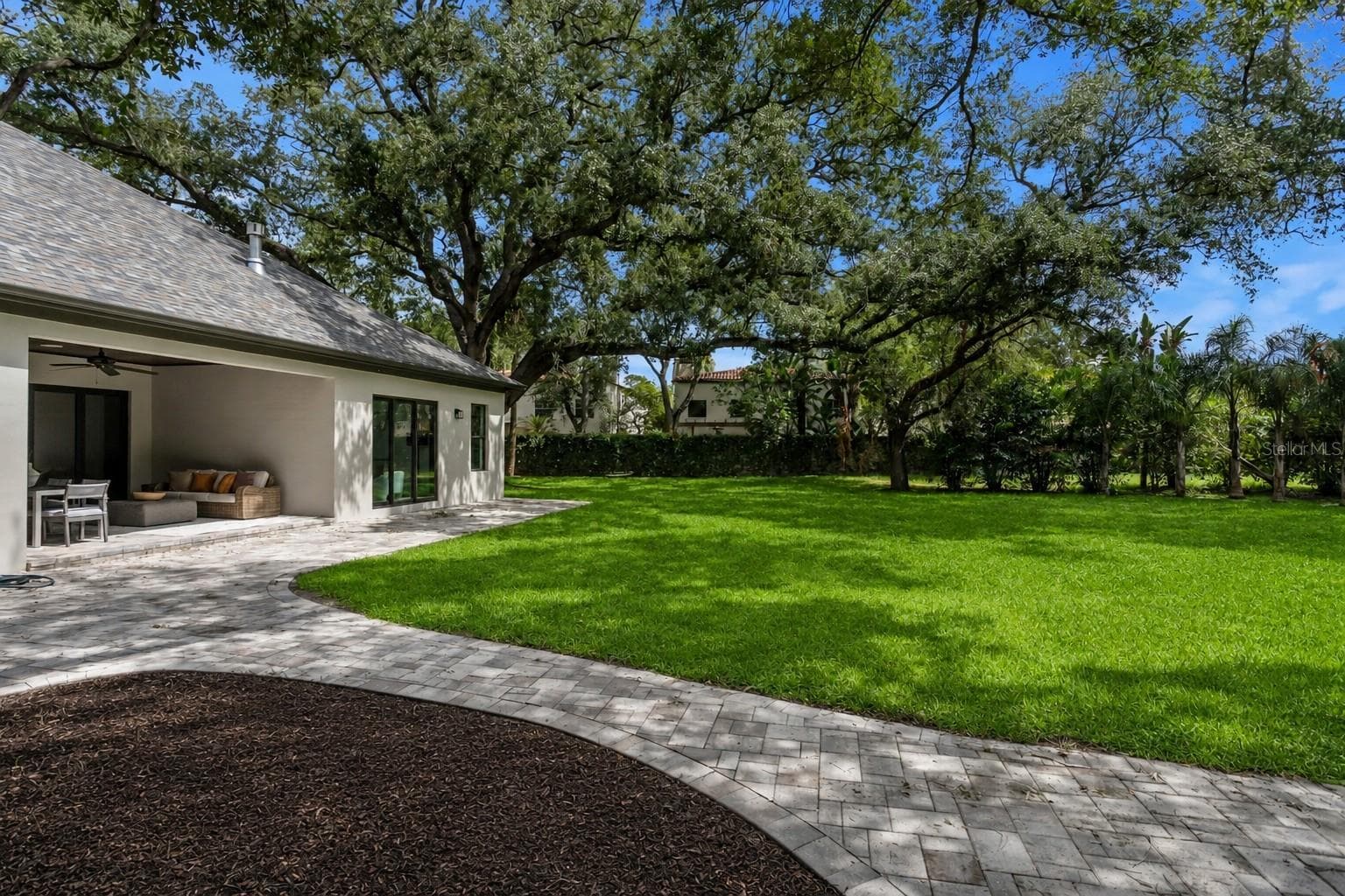 Rear view & patio - 3006 S EMERSON ST, TAMPA