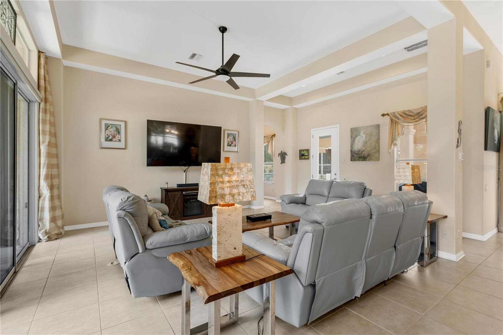 Main living area - 1034 W SKYVIEW LANDINGS DR, HERNANDO