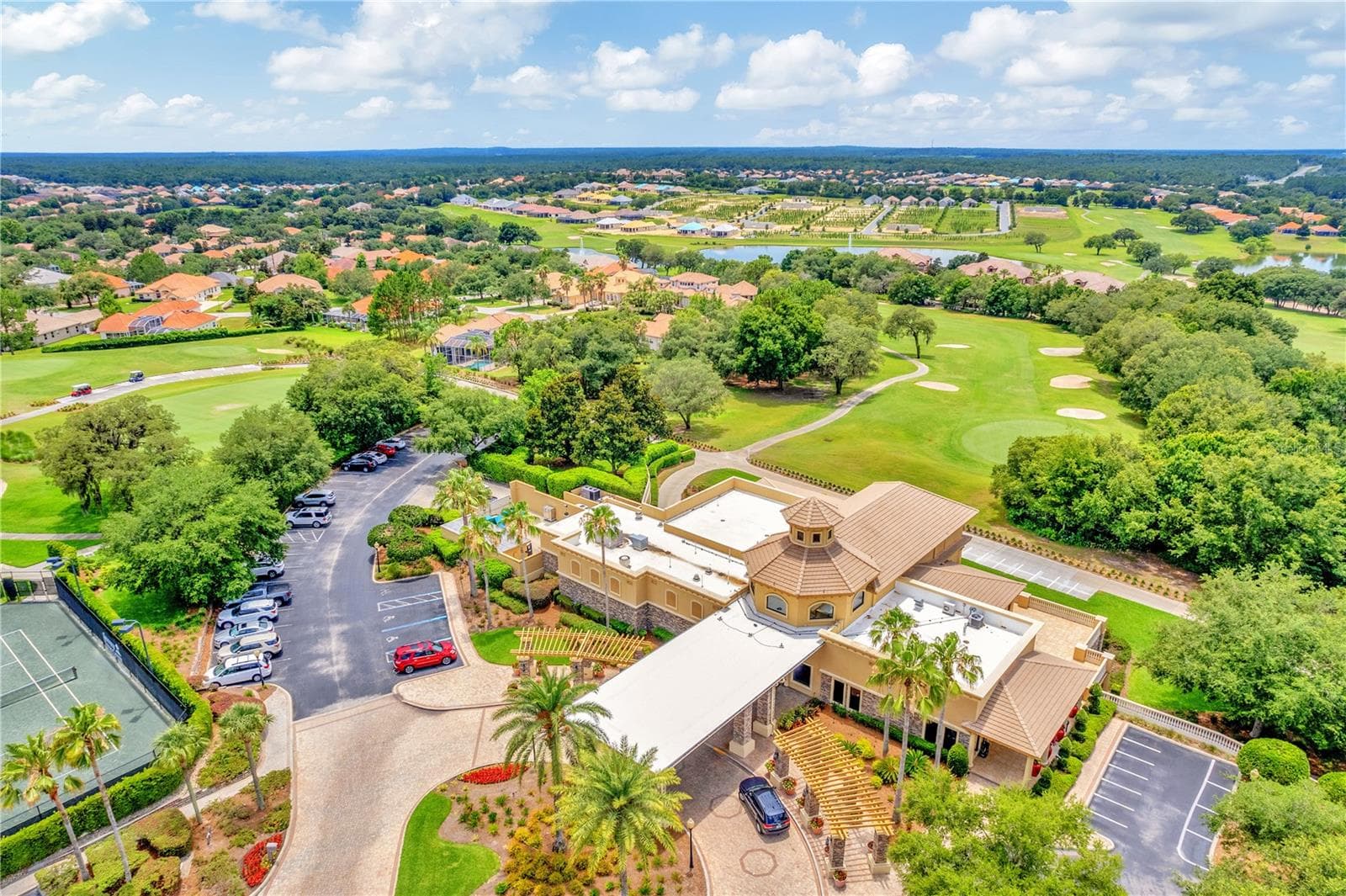 Terra Vista Clubhouse and Skyview Restaurant - 1034 W SKYVIEW LANDINGS DR, HERNANDO