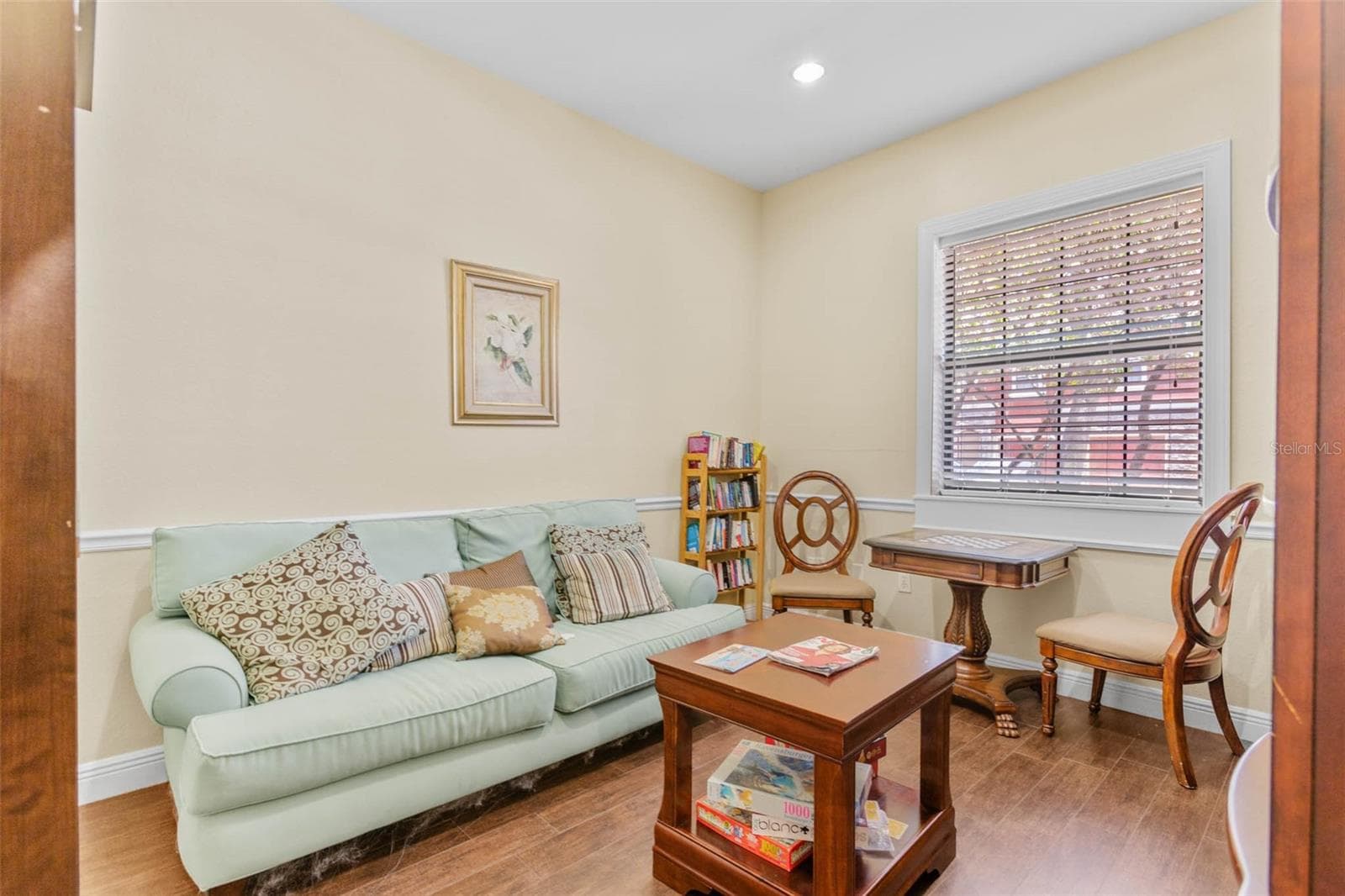 library/reading room - 2176 PORTOFINO PL #6-2612, PALM HARBOR