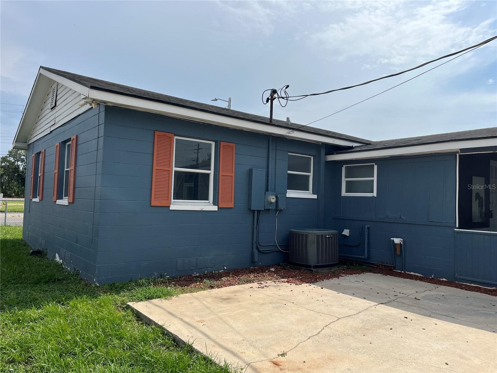 Mixed Use at 1206 E CANAL ST, MULBERRY, photo 7 of 49